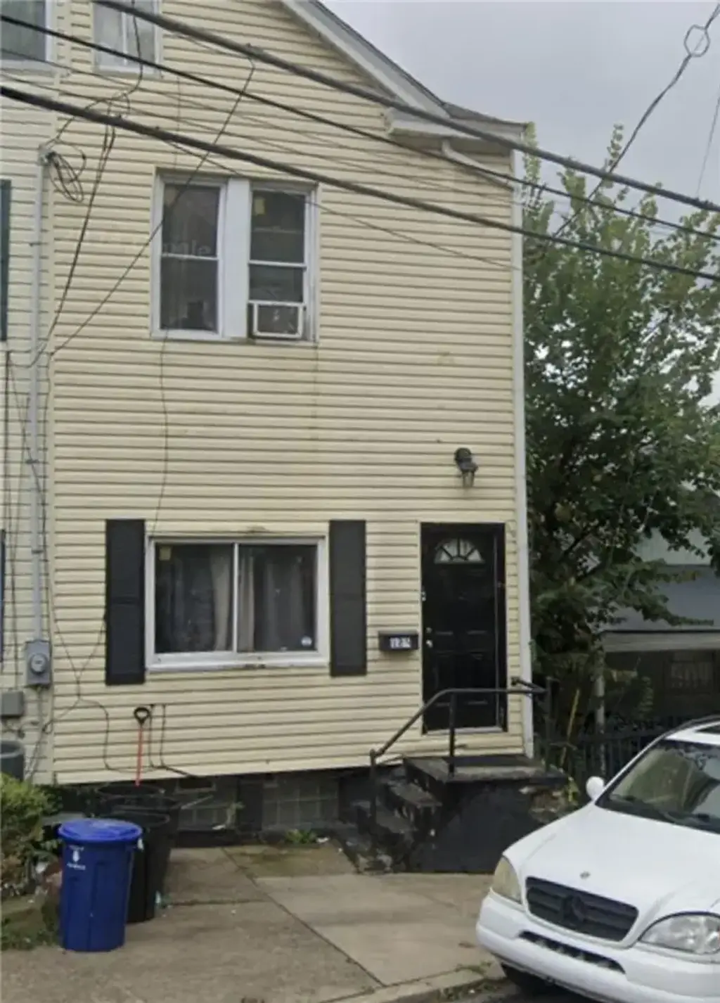 126 Henderson Street, Central North Side
