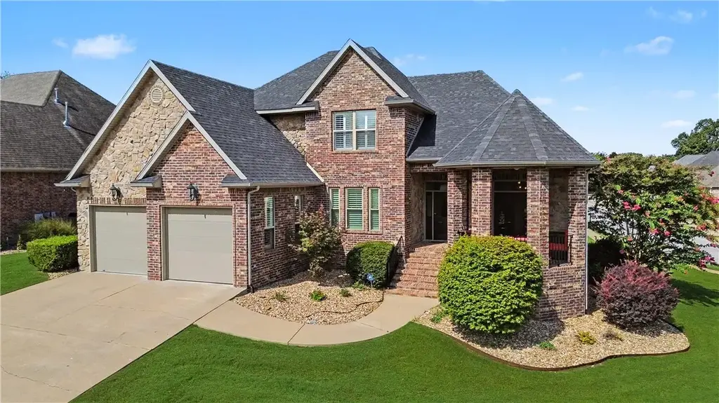 5500 S Lancaster Drive, Rogers
