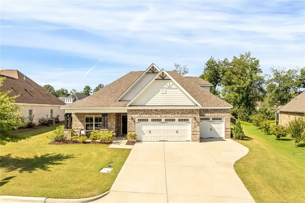 2146 Chapel Ln, Opelika