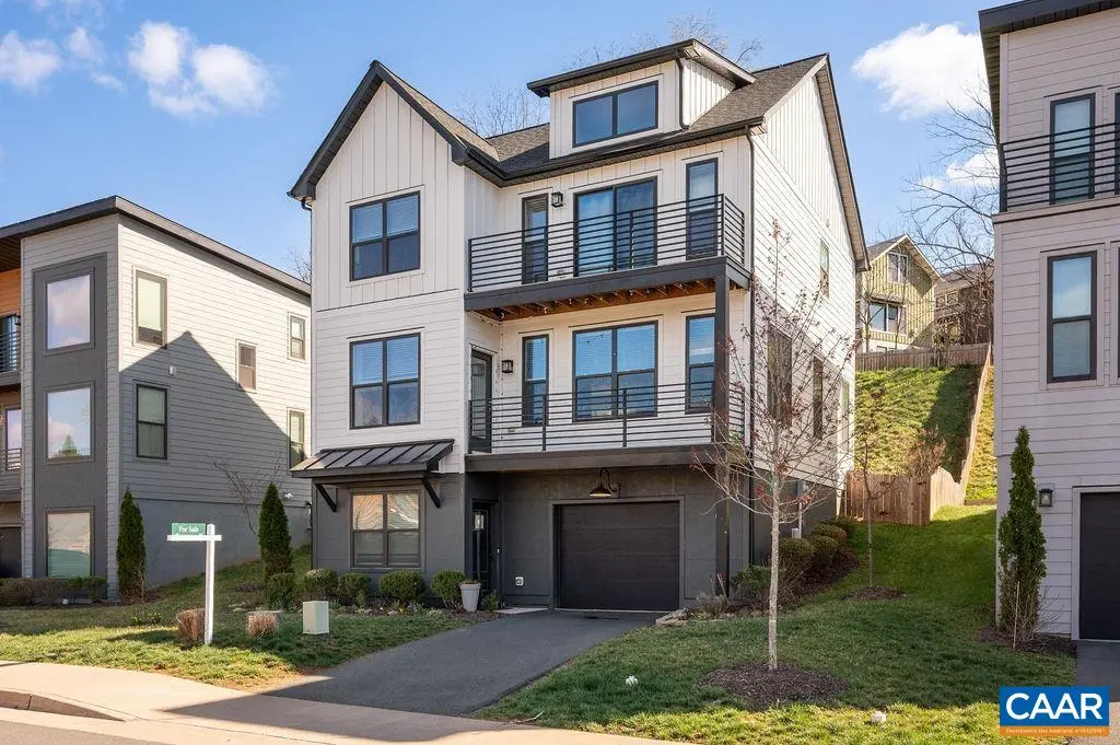 1011 Stonehenge Ave Ext, Charlottesville