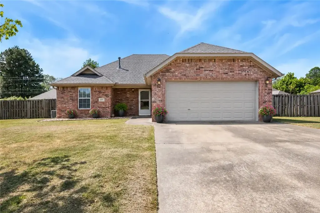 2369 Sara Alice Court, Fayetteville
