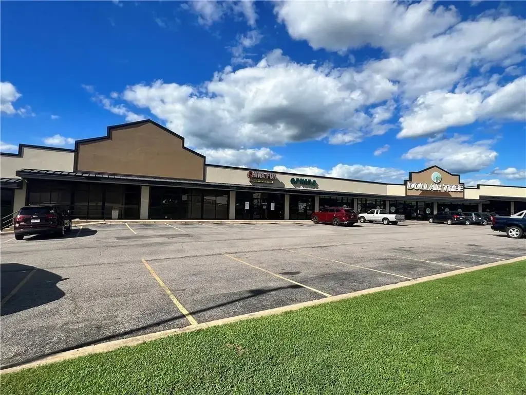 229 E Market Street, Clarksville