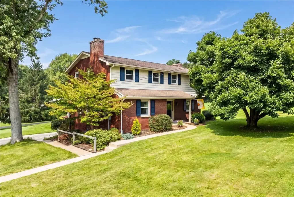 931 Shenango Road , Chippewa