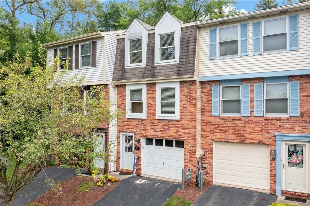 49 Shadow Drive, Whitehall