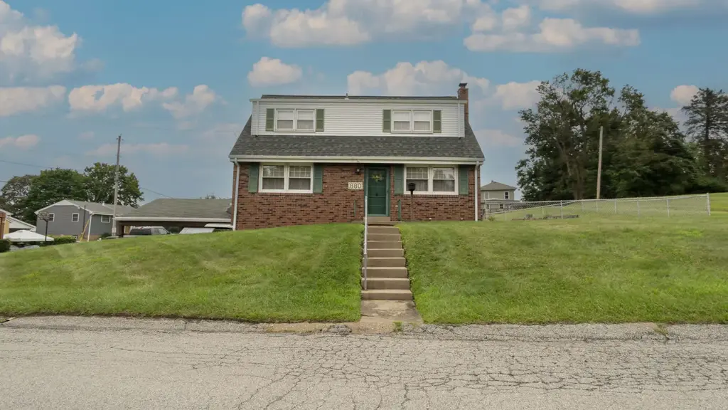 880 Hill Drive, New Kensington