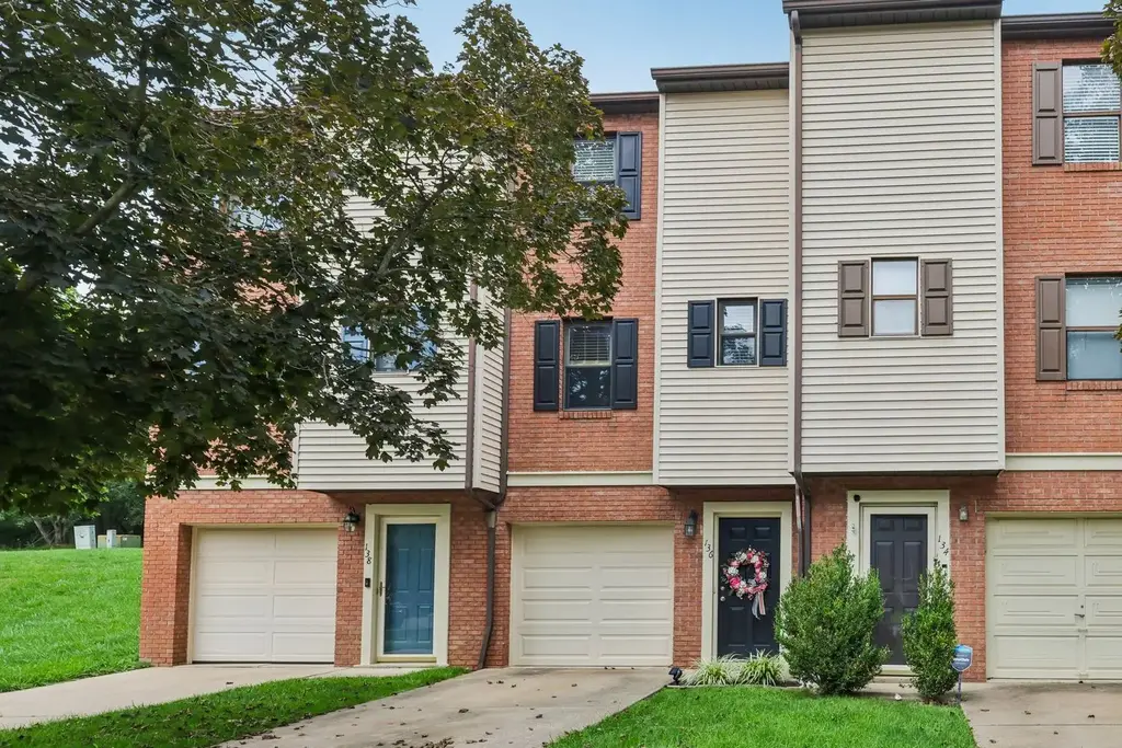 136 Mosside Loop, Seven Fields Boro