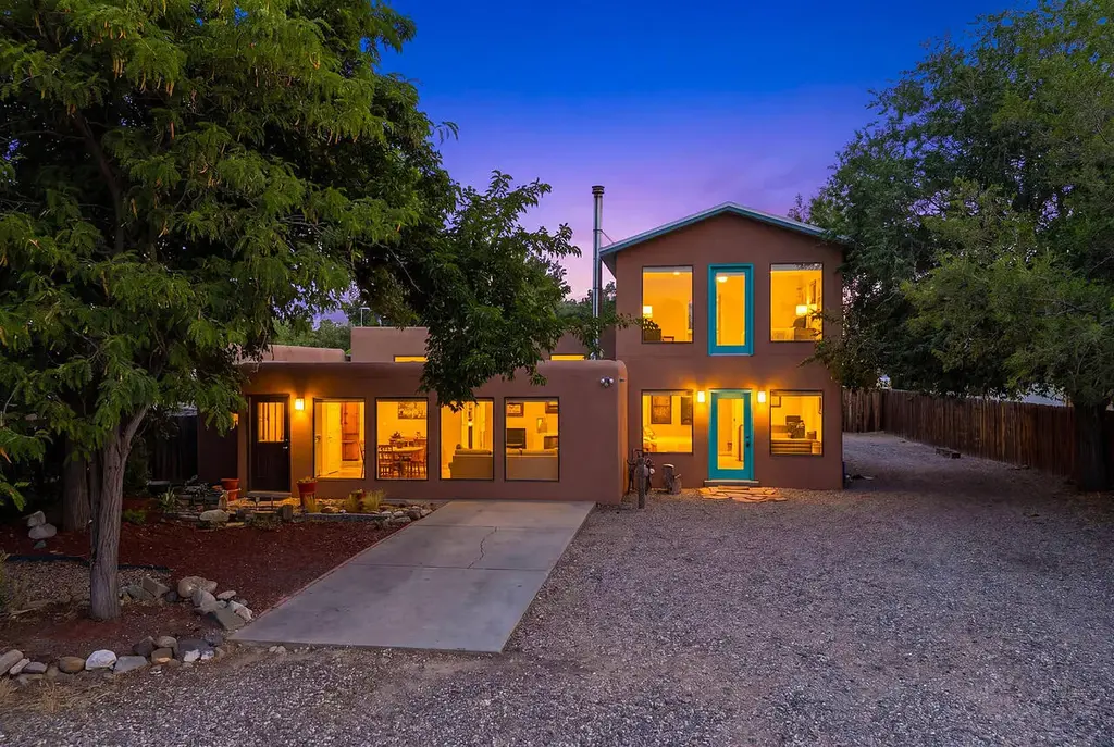 10709 Cielo Vista Del Norte, Corrales