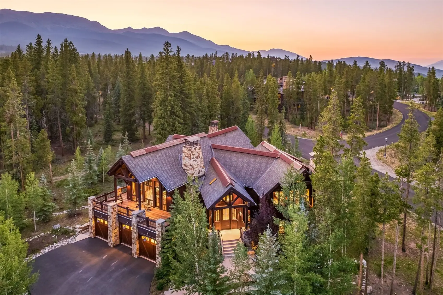 345 Peerless Drive, Breckenridge
