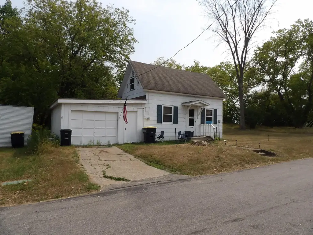 1220 Oleson St, Rhinelander