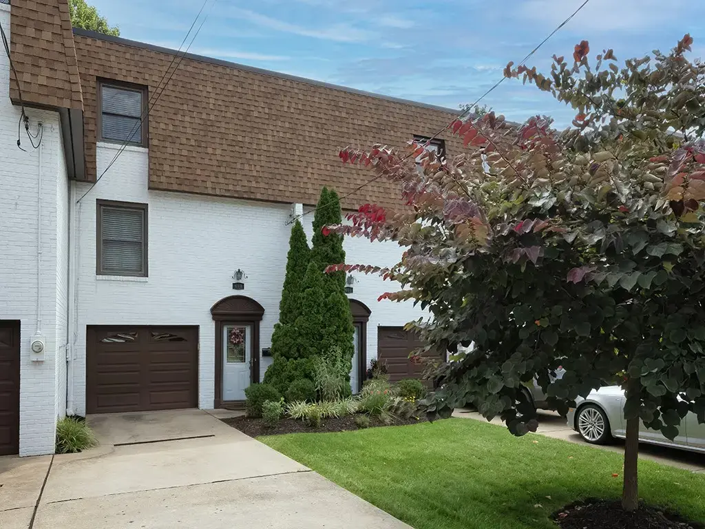 691 Shady Drive East, Mt Lebanon