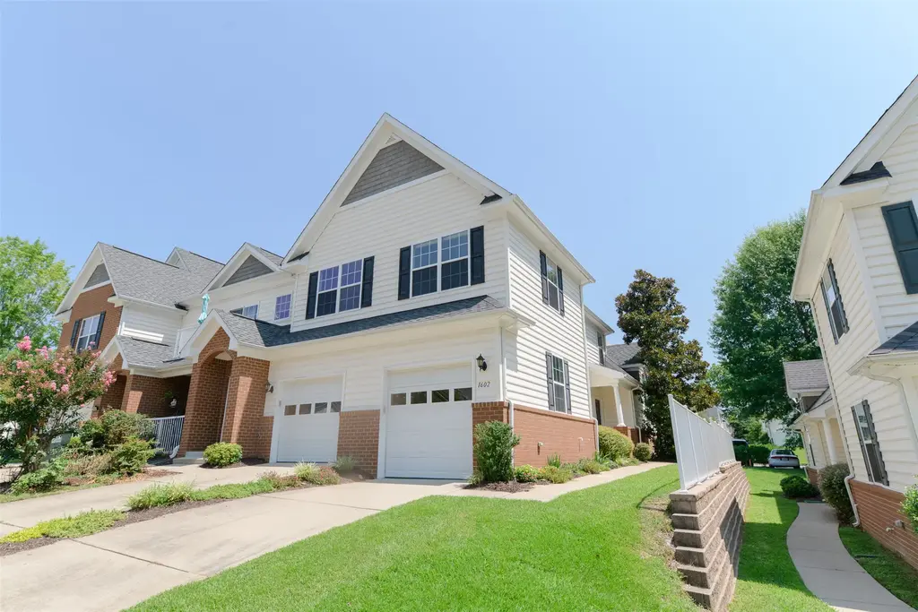 1602 Rustads Circle, Williamsburg