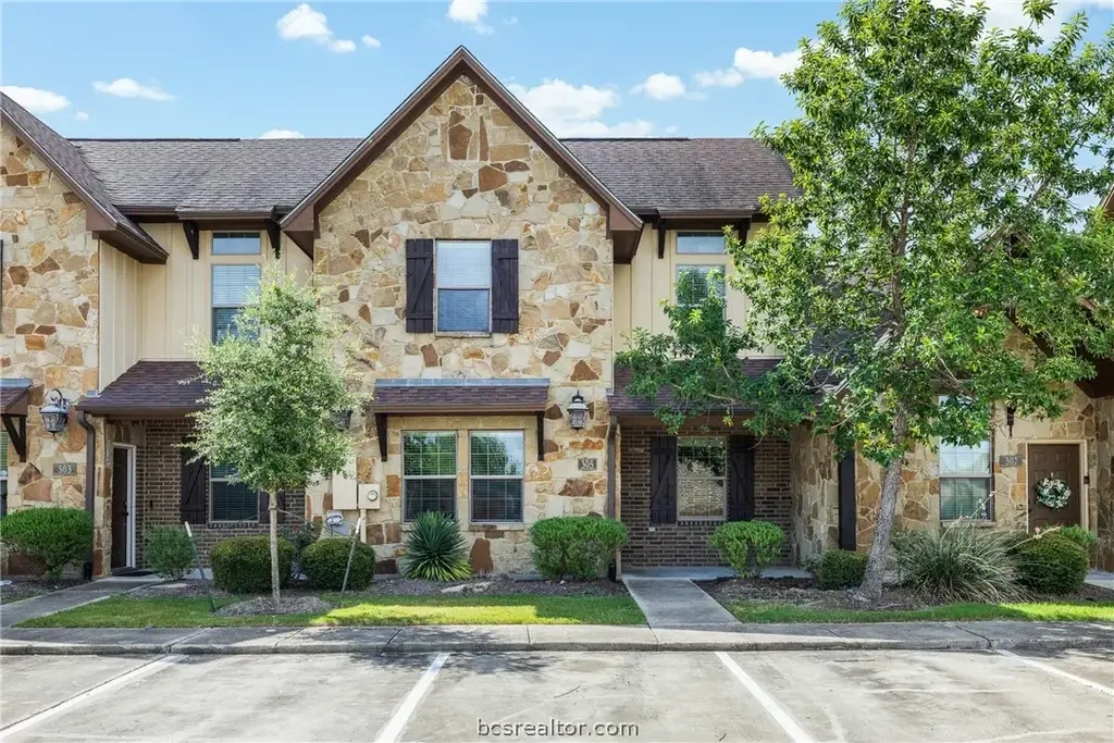 305 Capps Drive, College Station