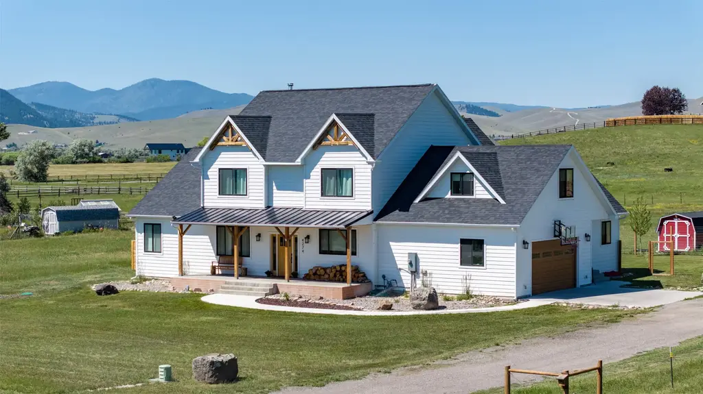 4274 Green Acres Drive, Helena
