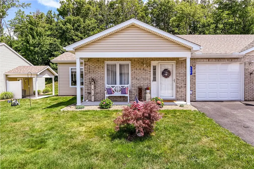 559 Sunview Circle , Derry