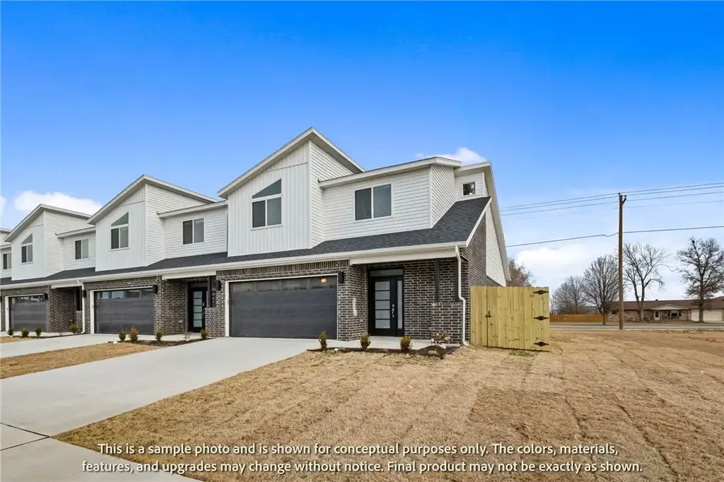 400 Onyx Avenue, Centerton