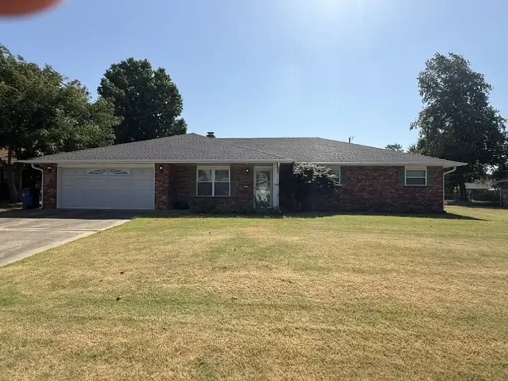 1812 Se Crouch Street, Bentonville