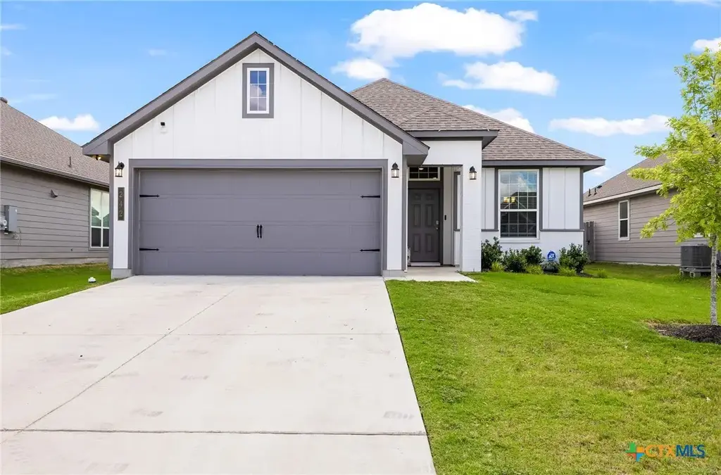 242 Boatright Boulevard, Jarrell