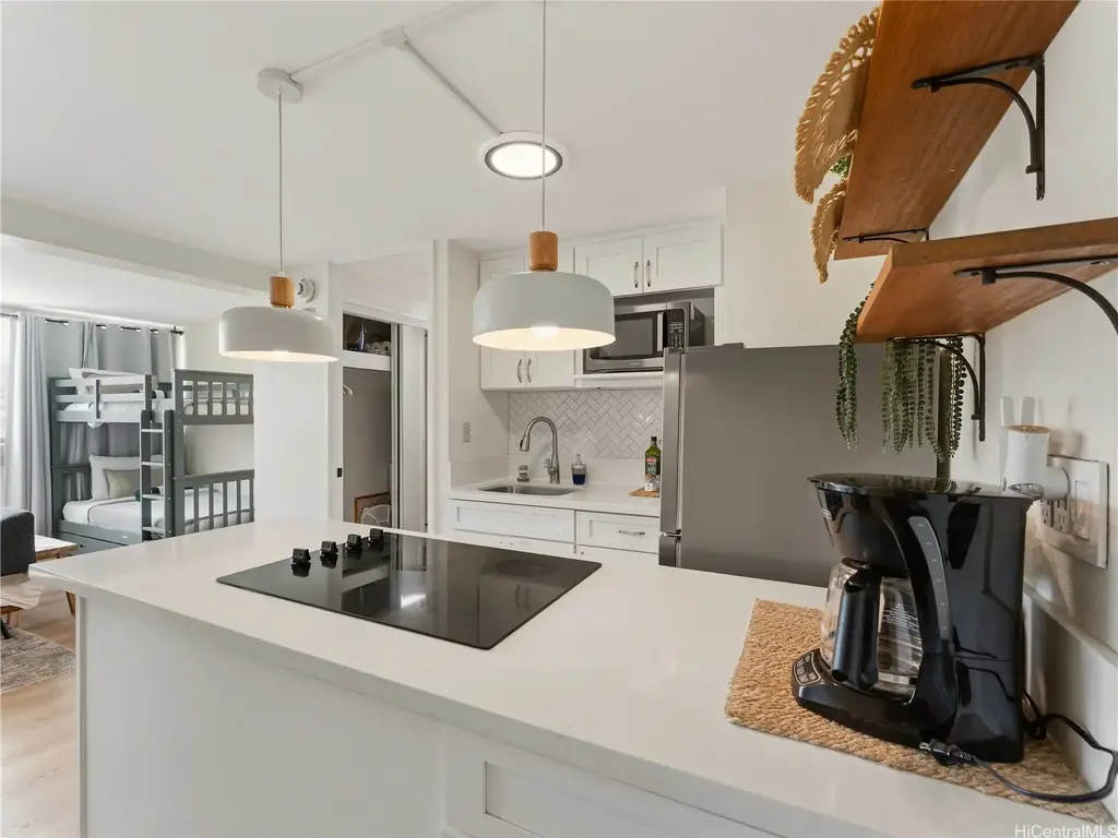 445 Seaside Avenue # 701, Honolulu