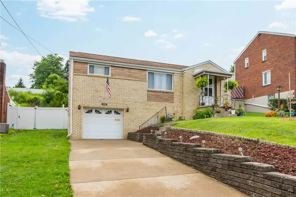 308 Ruthwood Avenue , Baldwin Boro