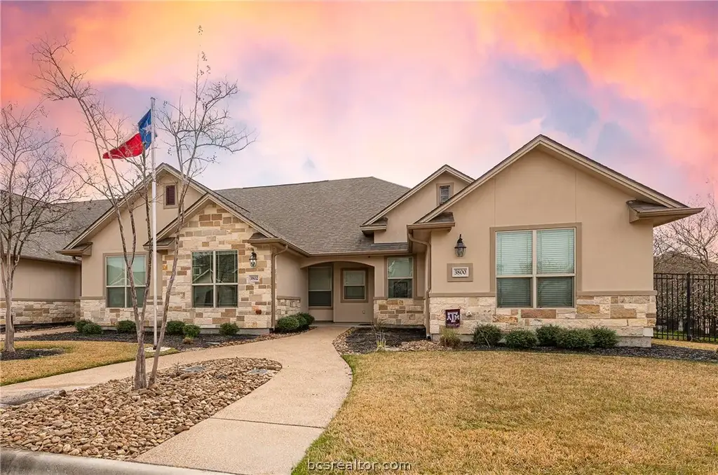 3802 Estes Park, College Station