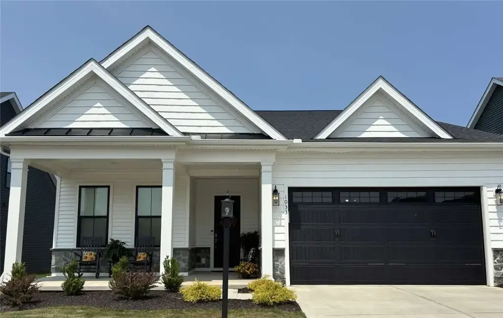 1033 Pasture Drive , Economy