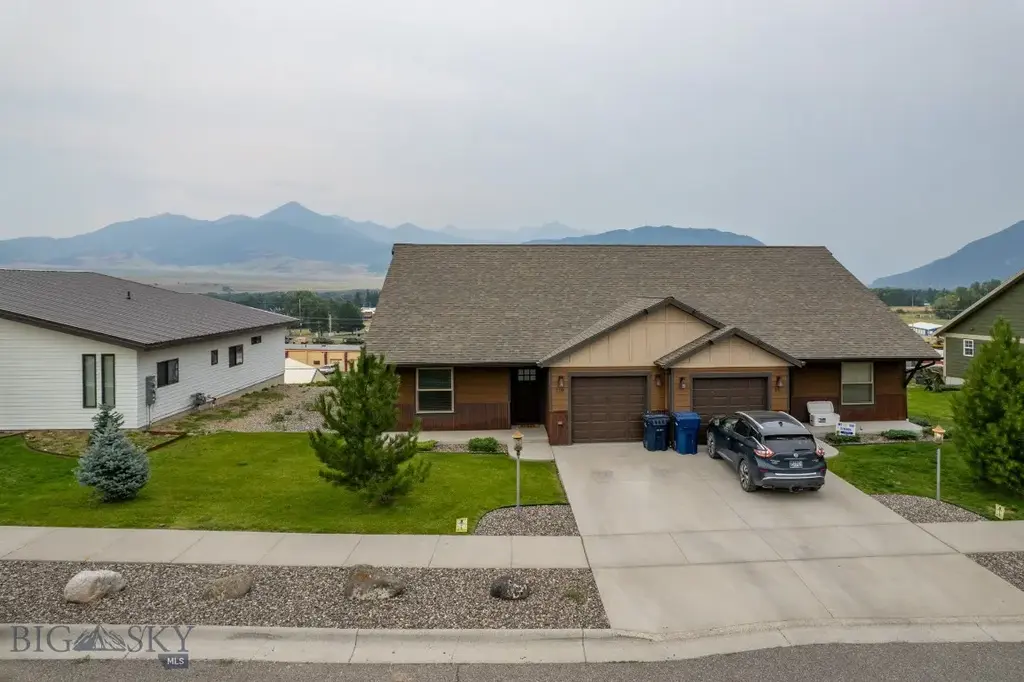 110 Molly Drive, Livingston