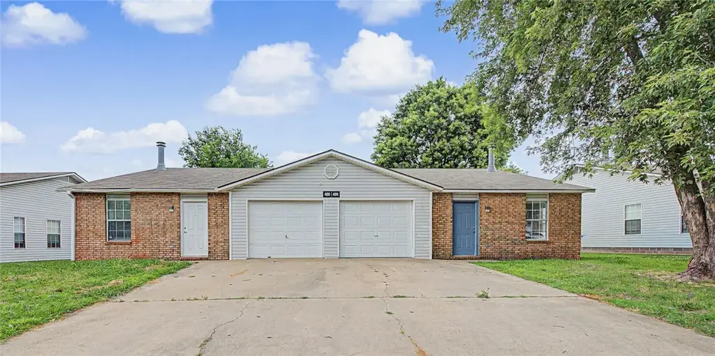 4394 & 4396 W Thrasher Drive, Fayetteville