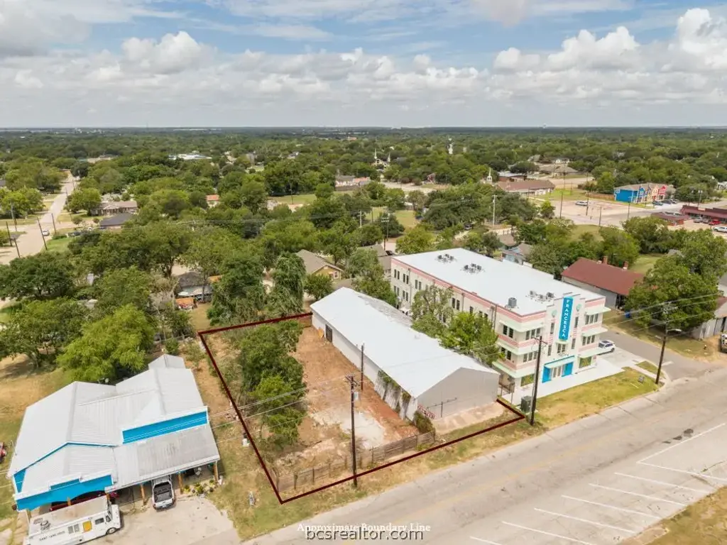 604 N Bryan Avenue, Bryan