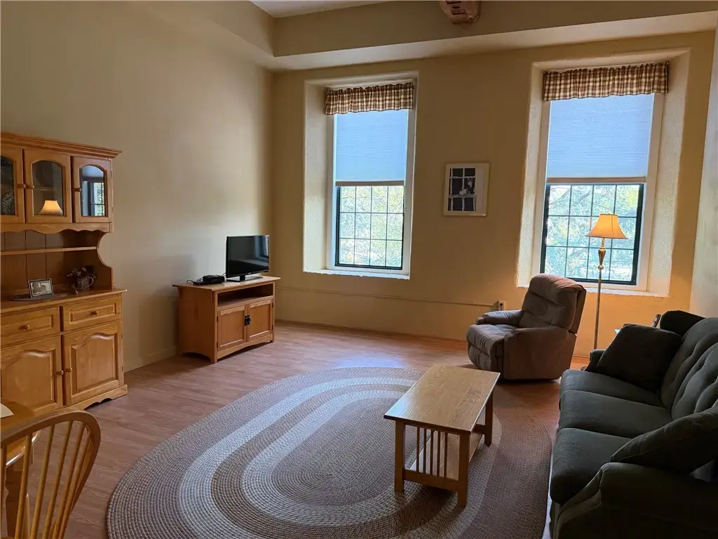 15 Higgins St # 225, Smithfield