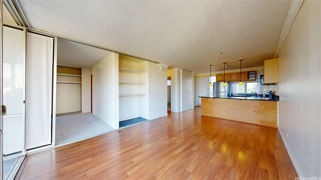 1617 Keeaumoku Street # 508, Honolulu