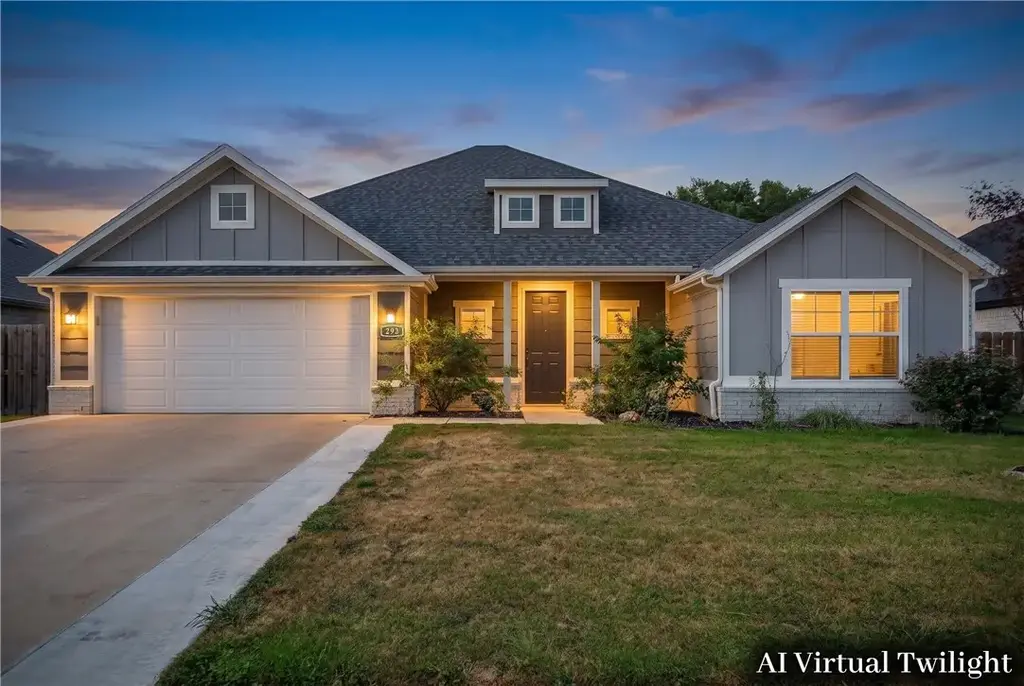 292 W Tyler Road, Farmington