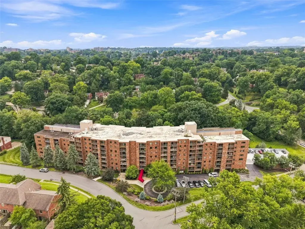 1500 Cochran Road 409, Scott