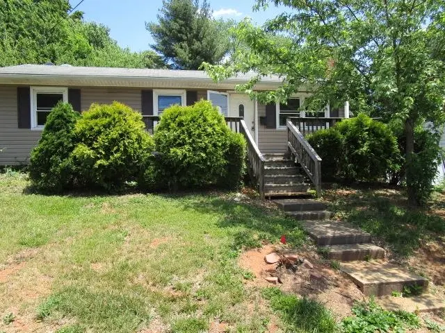 1218 Agnese St, Charlottesville