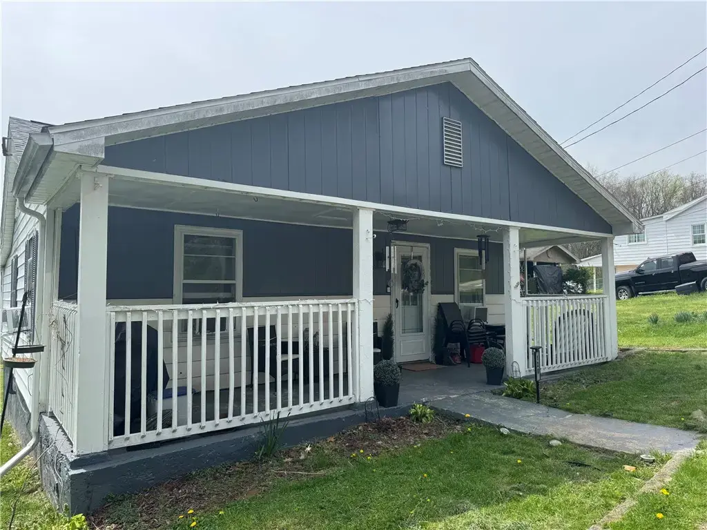 128 Keeny Row, Luzerne