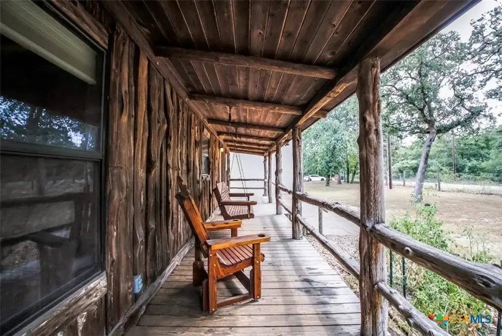 885 Peach Creek Road, Rosanky