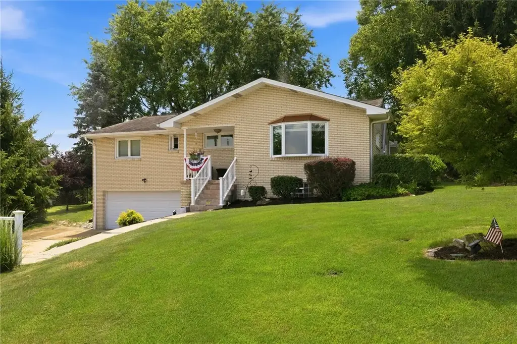 124 Shellbark Street , Jefferson Hills