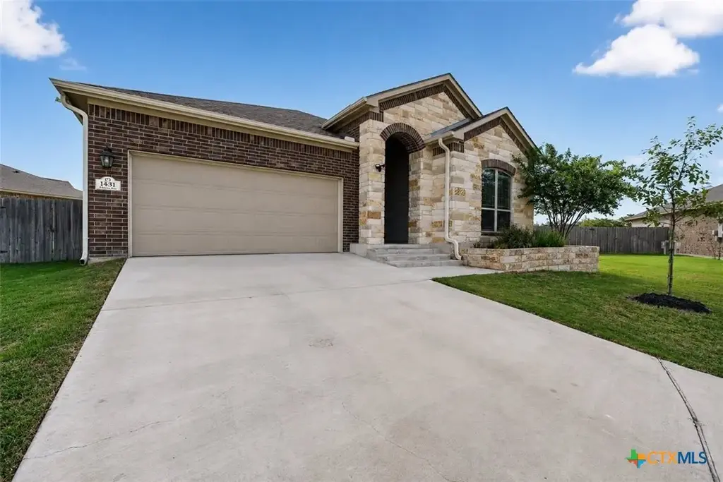 1431 Chalice Drive, Temple