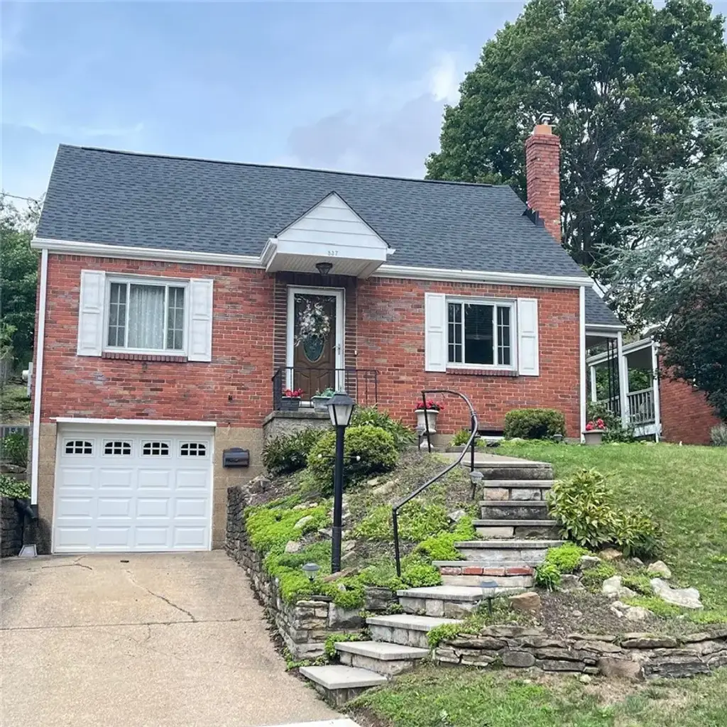 537 Haverhill Road , Baldwin