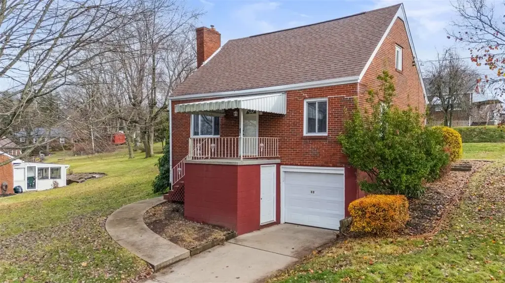 116 Warren Drive , New Kensington