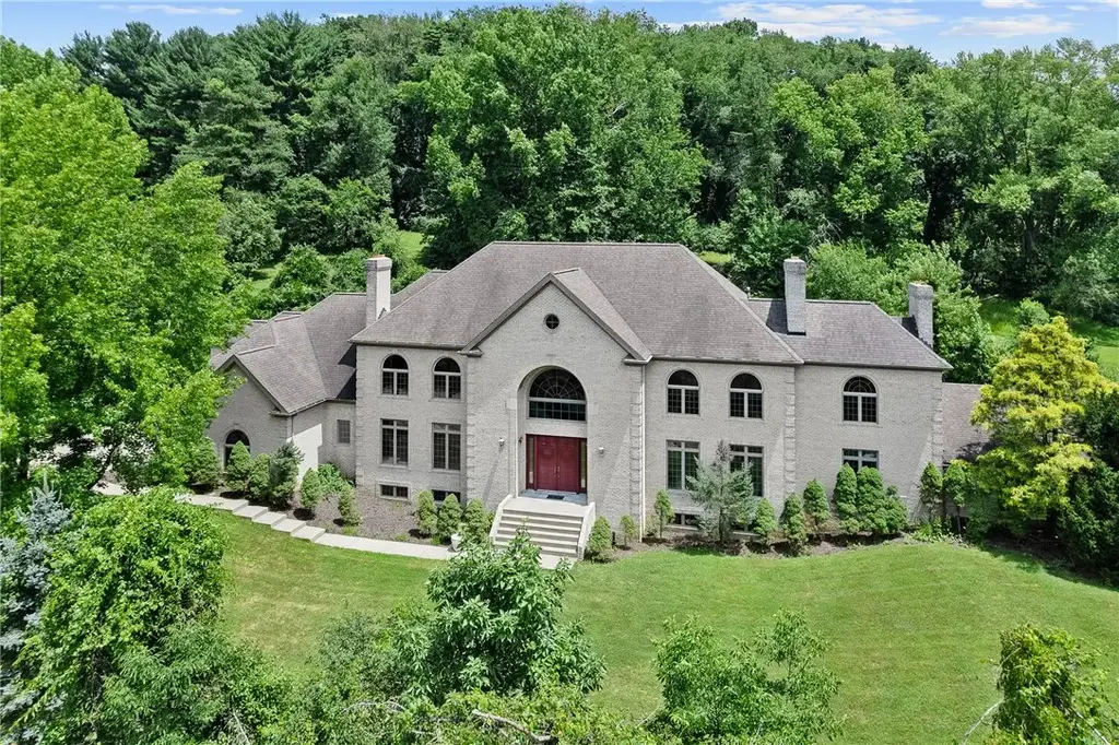 1060 Fox Chapel Road, Fox Chapel