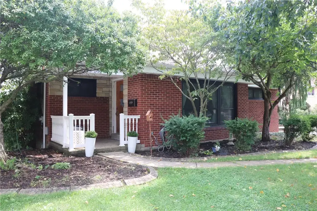 5525 Clark Avenue, Bethel Park