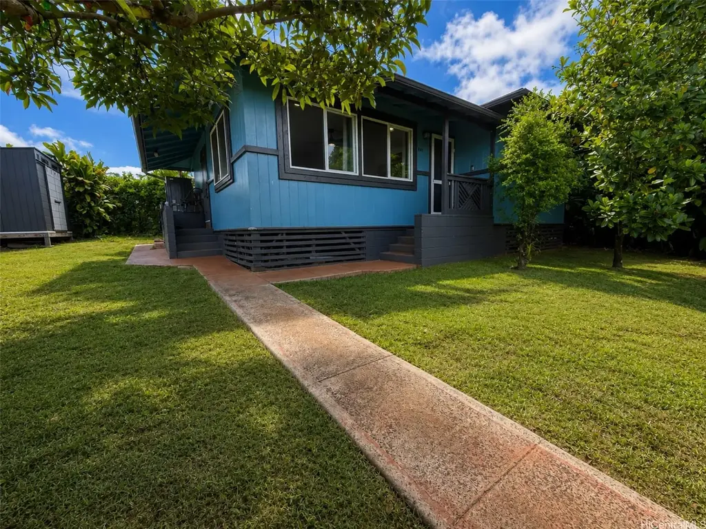 64 Makaweo Avenue # A, Wahiawa