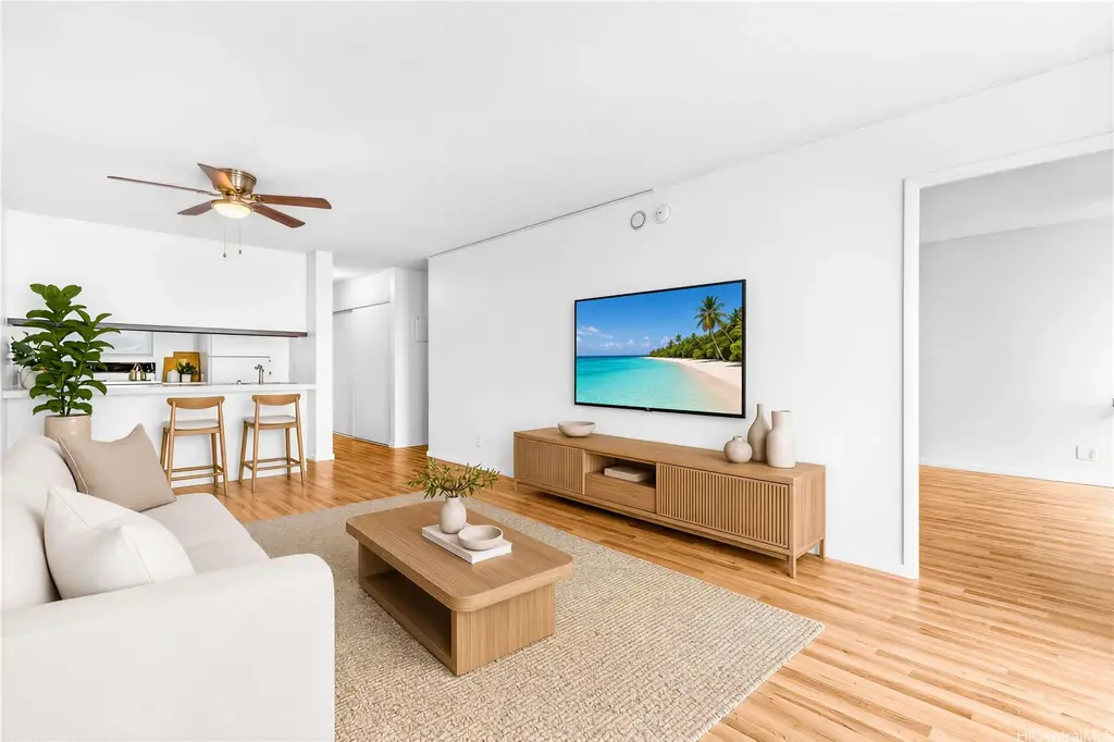 98-099 Uao Place # 2208, Aiea