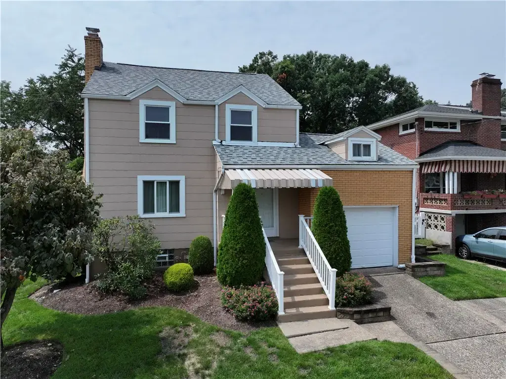 37 Colecrest Street , Collier