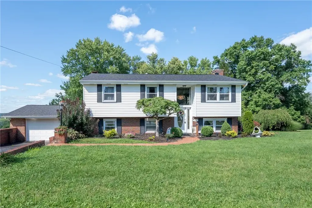1206 Waverly Drive , Unity 