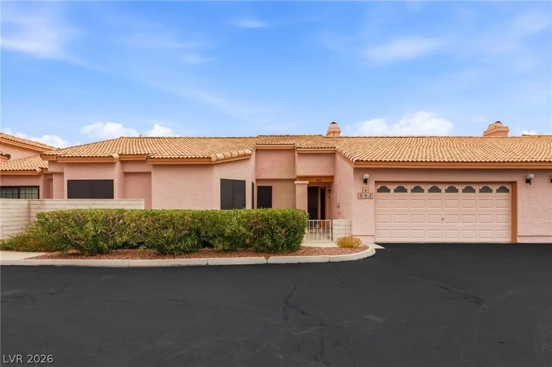 Photo of Listing #2808899