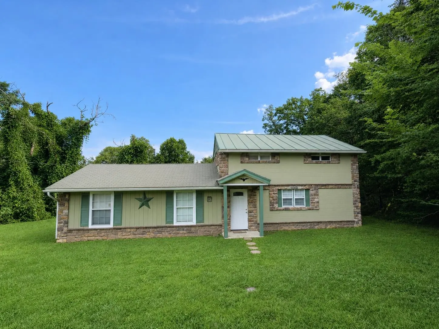 8879 Us Hwy 211 W, Luray