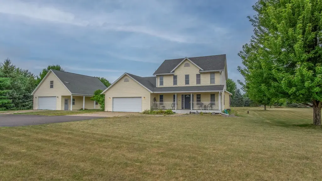 18046 50th Avenue, Chippewa Falls