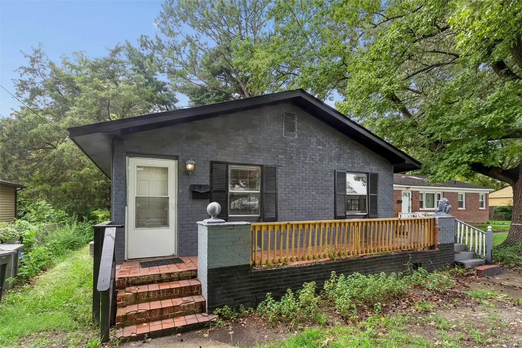 461 Dare Avenue, Hampton
