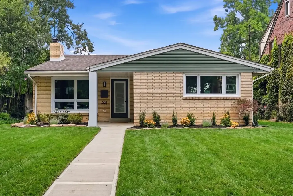 651 10th Street, Oakmont